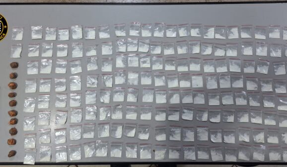 Casal é preso por tráfico de entorpecente no bairro Santa Cecília (Foto: O Diário de Barretos)