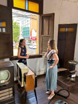 Juíza Fernanda Vazquez e historiadora Karla Armani no Museu