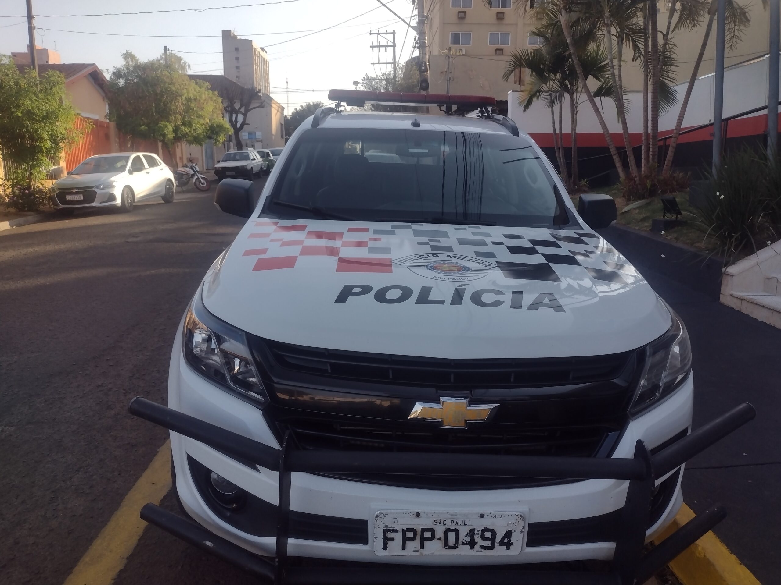 Jovem é surpreendido com mais de 40 pedras de crack no bairro Santana