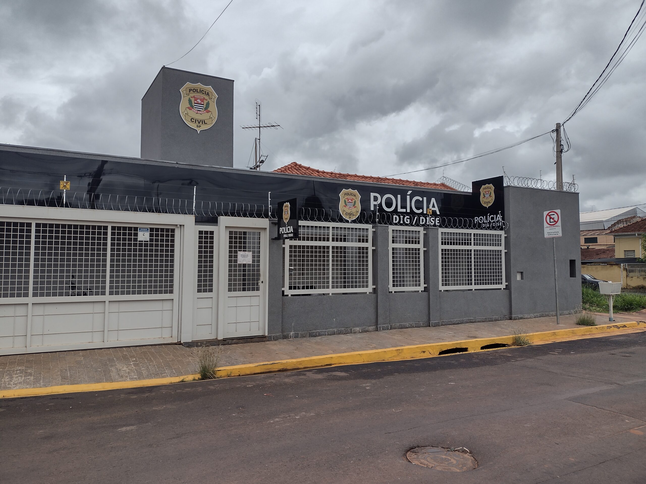 Mãe denuncia furto praticado pelo filho em sua residência