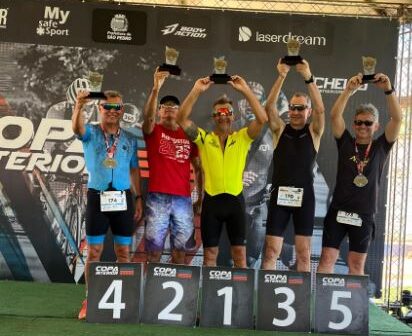 O triatleta barretense, José Sérgio Prudente de Oliveira Filho, conquistou o 2º lugar na Copa Interior de Triatlhon, na categoria 55 a 59 anos, realizada no domingo (30), na cidade de São Pedro.