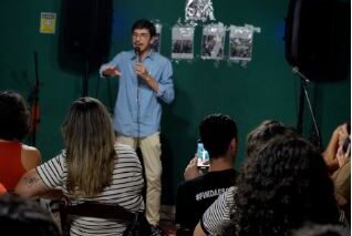 A integrante do PSOL de Barretos, Maria Elisa Aquino, informou que o lançamento da Frente Ampla realizada no último sábado (6), no Bar do Taverna