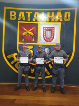 Sargentos Vinicius, Marques e Dalton concluíram o estágio especial