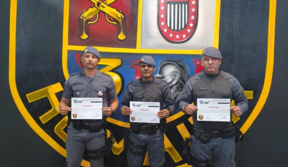 Sargentos Vinicius, Marques e Dalton concluíram o estágio especial