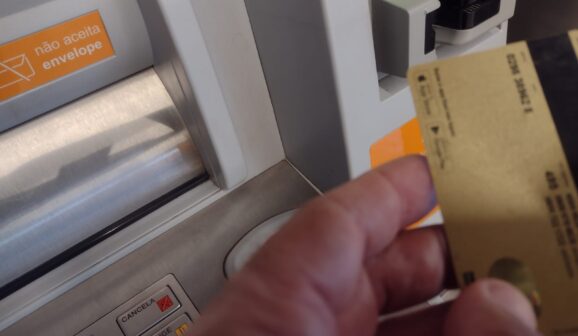 Estelionatários enganam vítima e acessam conta bancária (Foto: O Diário de Barretos)