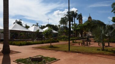 Natal da Família tem apresentação na praça Francisco Barreto