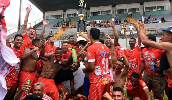 O Campeonato Amador Varzeano da Série B conheceu neste domingo (7), o campeão da temporada de 2025, no estádio Fortaleza.