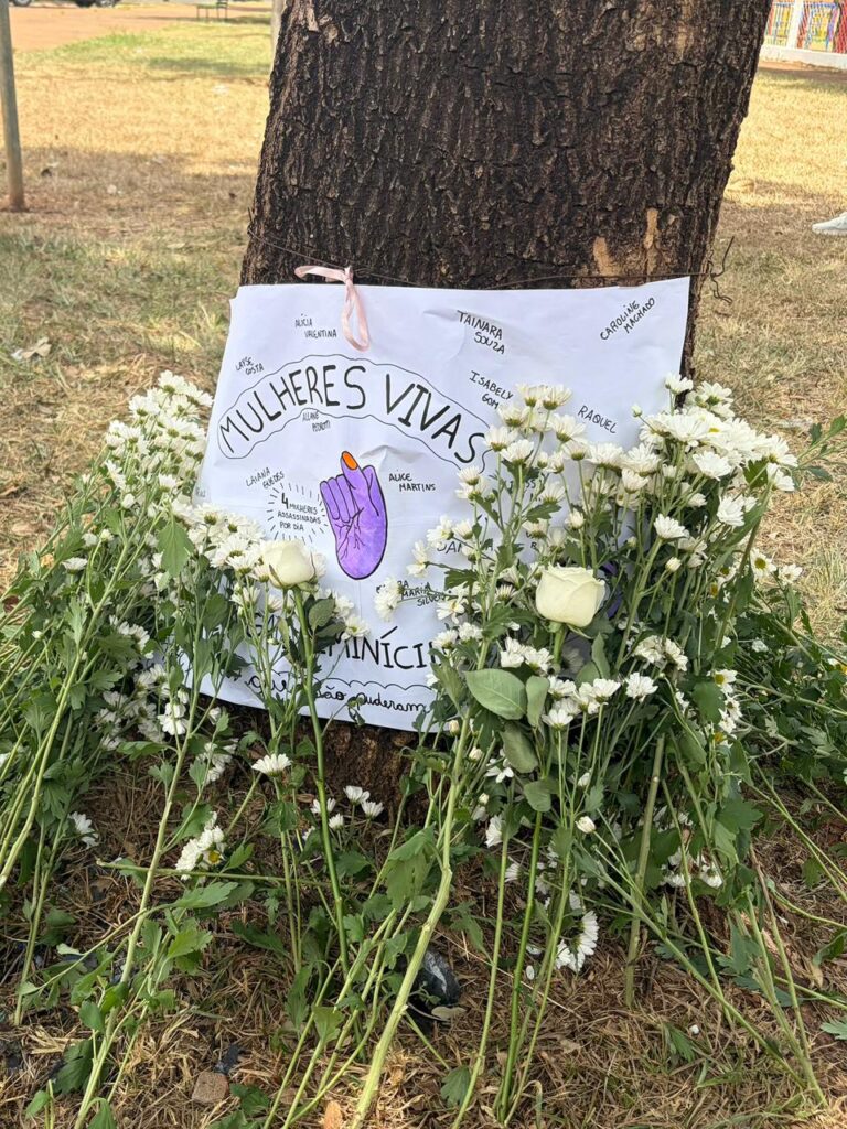 A cidade de Barretos também participou neste domingo (7) do ato nacional contra o Feminicídio.