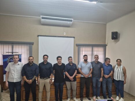 Com a presença de representantes dos Sindicatos da Alimentação, Construção Civil, Comerciários, Bancários, Limpeza e Asseio, Motoristas, Vigilantes, Garçons e Aposentados foram apresentados na manhã desta terça-feira (8)