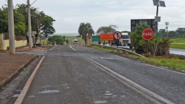 Trânsito altera sentidos de vias para conclusão de obras