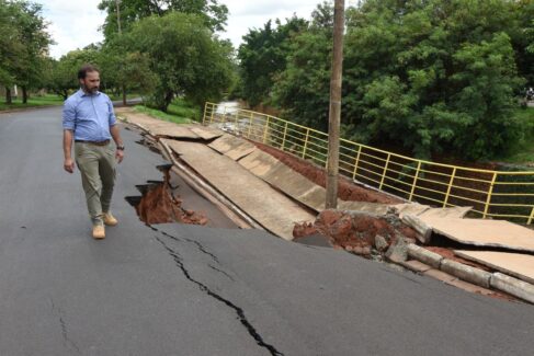Empresa é acionada após desabamento durante temporal