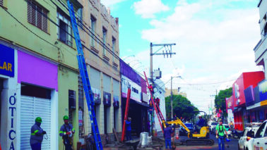 Empresa emite 802 notificações e retira 4,7 toneladas de cabos em 2025
