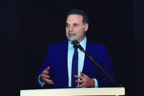 “Esse prêmio reconhece pessoas reais”, afirma paraninfo 