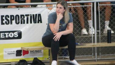 A treinadora da equipe Sub-14 do Colégio FEB/APAB Barretos, Cynthia Almeida, foi escolhida em votação entre os treinadores da competição, como a melhor treinadora do Campeonato Paulista da categoria.