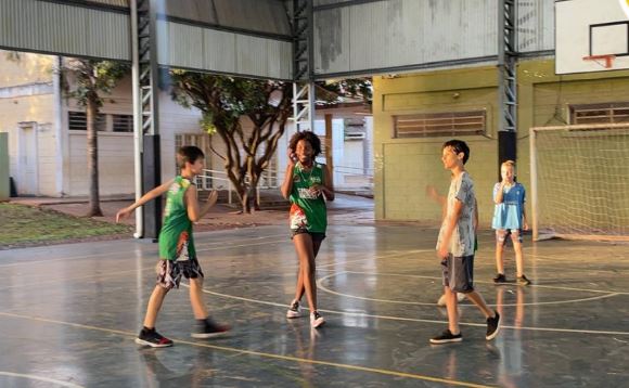 Projeto de Basquete atende crianças e adolescentes no Barretos 2