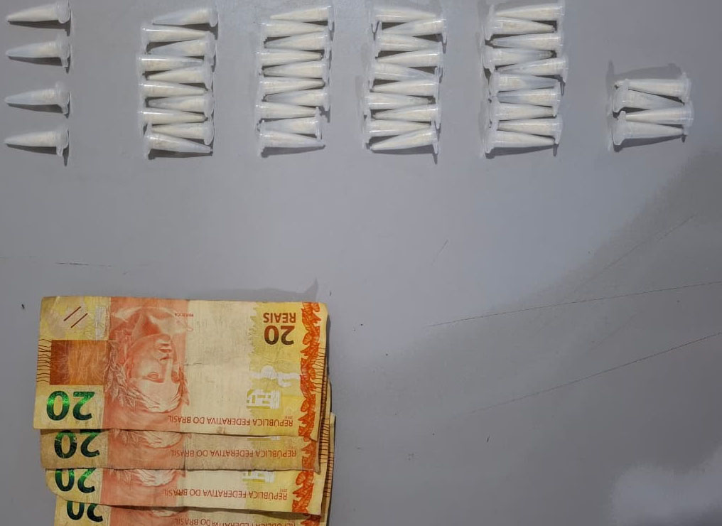 Menor é apreendido por venda de entorpecente