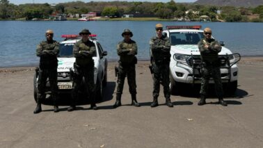 Polícia Ambiental deflagra operação no rio Grande em Colômbia