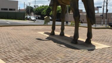 Monumento O Berranteiro apresenta novo afundamento do piso