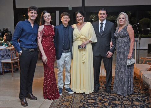 Diploma da 66ª edição do Gente que é Notícia 2025 é entregue pelo GMB