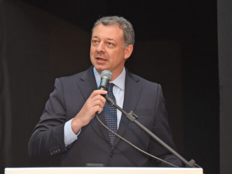 Diploma da 66ª edição do Gente que é Notícia 2025 é entregue pelo GMB