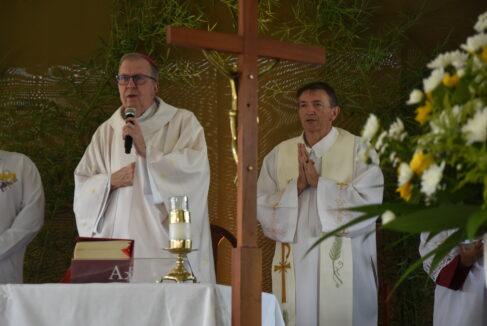 O Dia de Santos Reis foi comemorado com a celebração de quatro missas na capela dedicada aos Reis Magos Melchior, Gaspar e Baltazar.