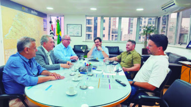 Prefeito participa de reuniões para tratar de recursos para obras no aeroporto e construção de viaduto