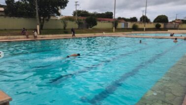 Projeto de férias será realizado em centro esportivo municipal  