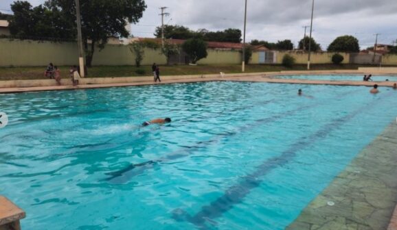 Projeto de férias será realizado em centro esportivo municipal  