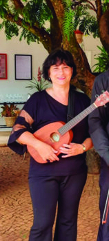 Professora do Cemart participa do Festival Brasileiro de Ukulele