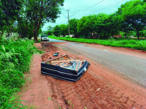 Descarte irregular é constatado no distrito industrial