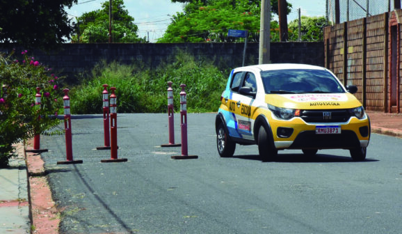 Mudanças na CNH geram debate em local de prática de manobras 