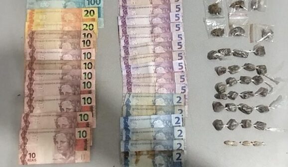 Os policiais militares da 3ª Companhia de Guaíra, com a equipe chefiada pelo subtenente Rúbio, cabo Fonseca e soldado Carlos, com apoio de outras viaturas e da Guarda Municipal, localizaram um indivíduo envolvido com o tráfico de drogas.