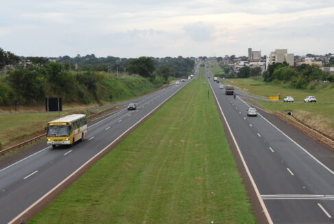Rodovia Faria Lima, na região de Barretos, é administrava pela Ecovias