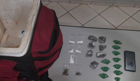 Jovem é preso ao ser surpreendido com drogas (Foto: O Diário de Barretos)