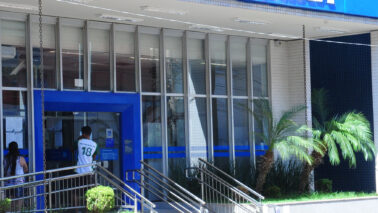 Mulher procura a polícia e denuncia furto (Foto: O Diário de Barretos) Mulher procura a polícia e denuncia furto (Foto: O Diário de Barretos)