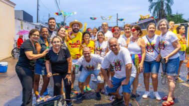 Celina Folia reúne barretenses em carnaval de bairro