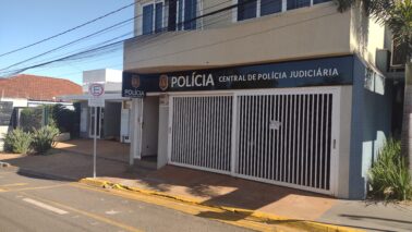 Ladrões invadem Centro Municipal de Educação Infantil no bairro Califórnia (Foto: O Diário de Barretos)
