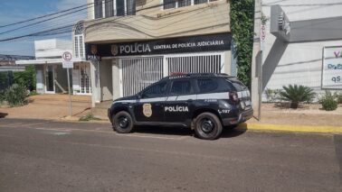 Homem é surpreendido pela polícia durante furto (Foto: O Diário de Barretos)