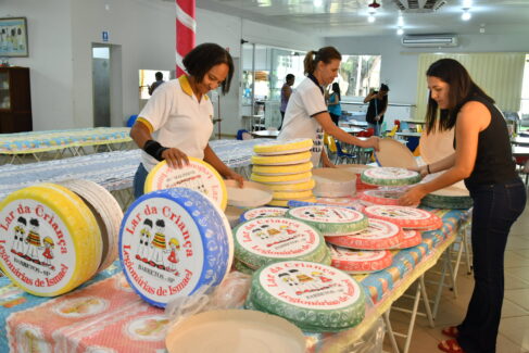 O Lar da Criança Legionárias de Ismael promove hoje (21), das 10h às 14h, sua tradicional Festa da Pizza, na sede localizada na rua 34, entre as avenidas 17 e 19, no centro.