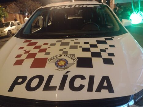 Flagrante de tráfico de entorpecente na Vila Guarnieri (Foto: O Diário de Barretos)