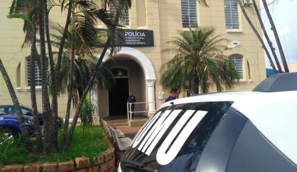 Homem é preso pela GCM após agressão contra mulheres em Bebedouro (Foto: O Diário de Barretos)