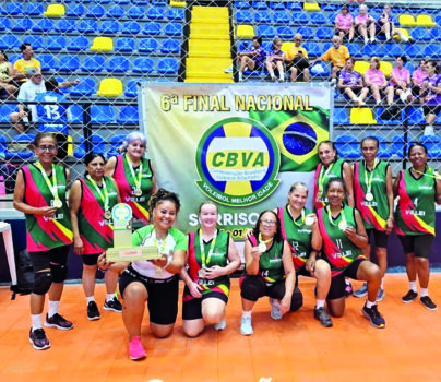 Atletas conquistam título nacional em modalidade adaptada 