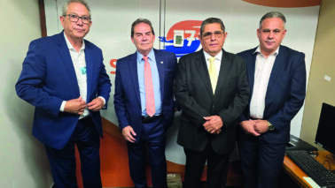 Deputado anuncia verba de R$ 5 milhões para a saúde em visita do prefeito