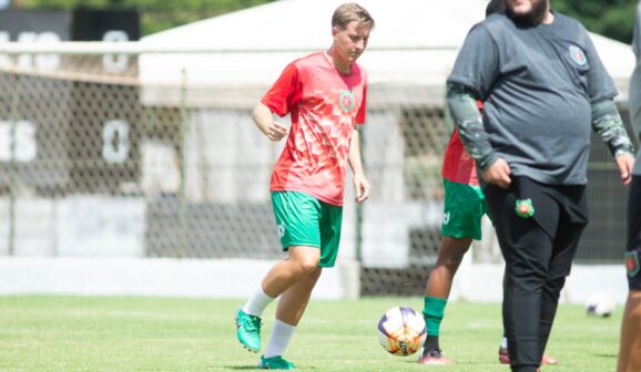Após duas vitórias fora dos domínios do Estádio Fortaleza, diante do Comercial (2 a 1) e do Jabaquara (1 a 0), em Ribeirão Preto e Santos, o Barretos Esporte Clube voltou aos treinos nesta quinta-feira (26)