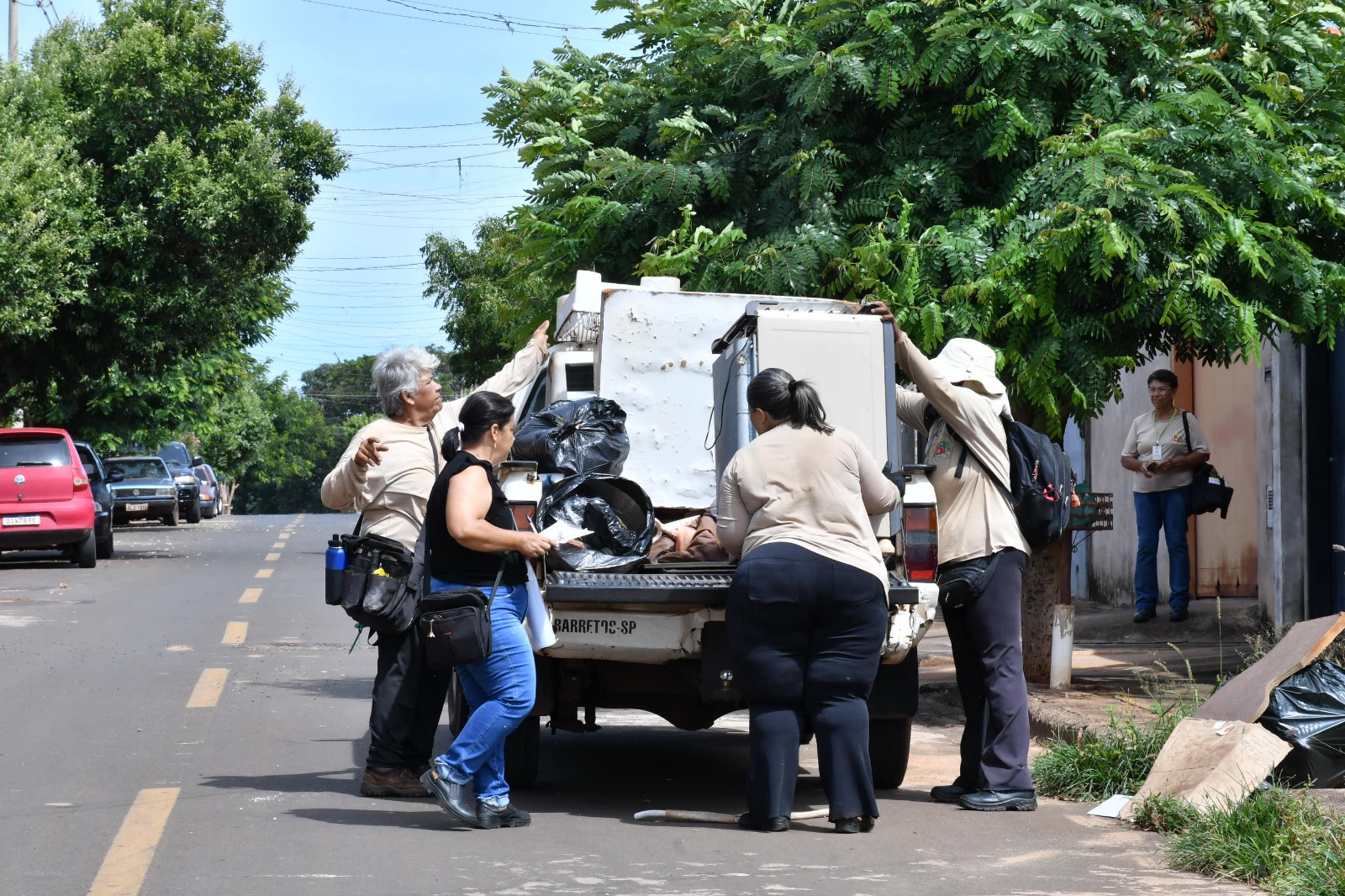 Dia D regional mobiliza agentes de combate à dengue em bairro