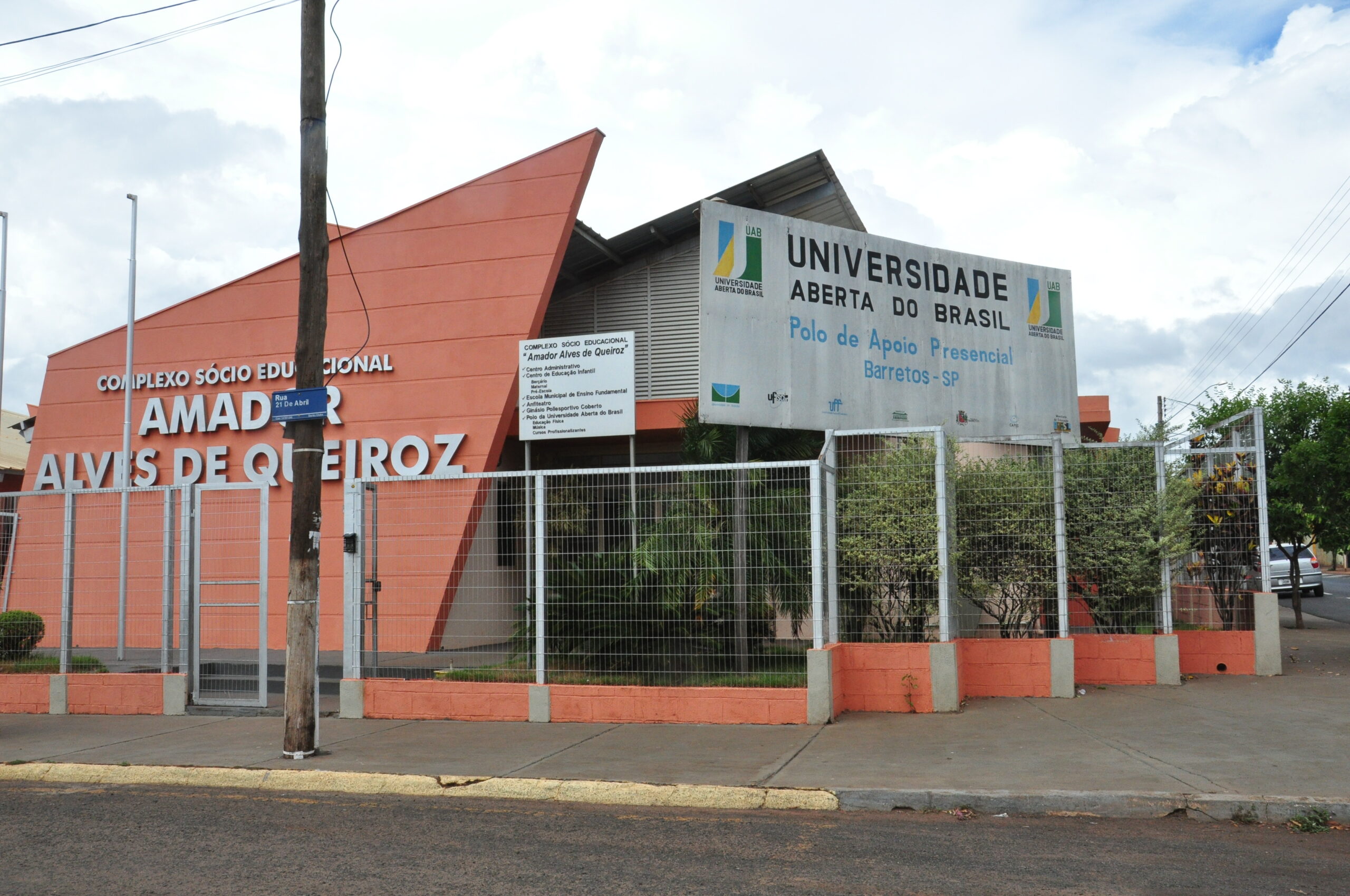 UAB abre 30 vagas para pós-graduação em Ensino de Ciências
