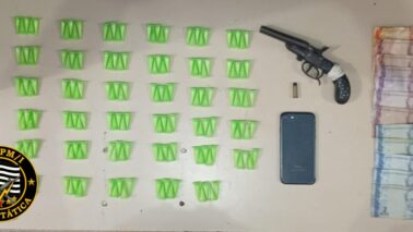 Homem é detido pela PM com droga e arma (Foto: O Diário de Barretos)