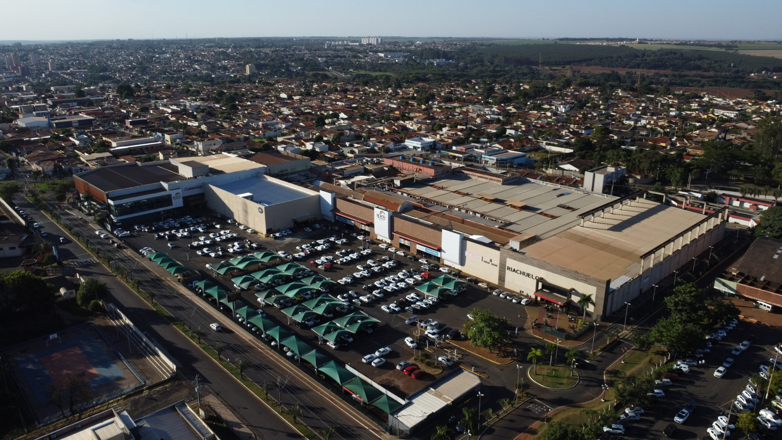 Shopping anuncia funcionamento durante carnaval