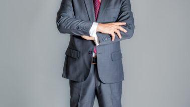 Danilo Nunes é advogado e professor. Pós-doutor em Direito e membro da Academia Barretense de Cultura – ABC MAIS DE MIL PALHAÇOS NO SALÃO