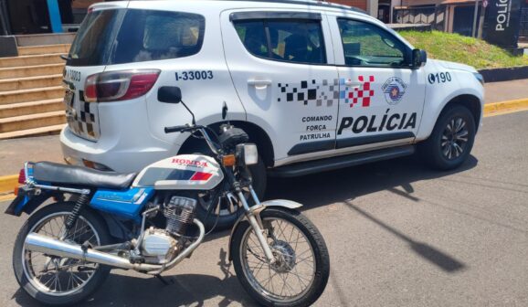 Condutor é preso conduzindo moto com sinais identificadores adulterados (Foto: O Diário de Barretos)